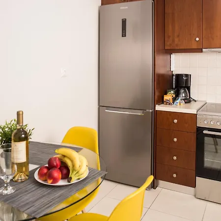 Historical Center Small Diamond * カラマタ