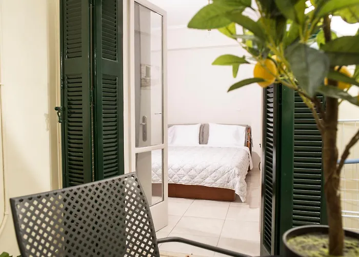 Historical Center Small Diamond